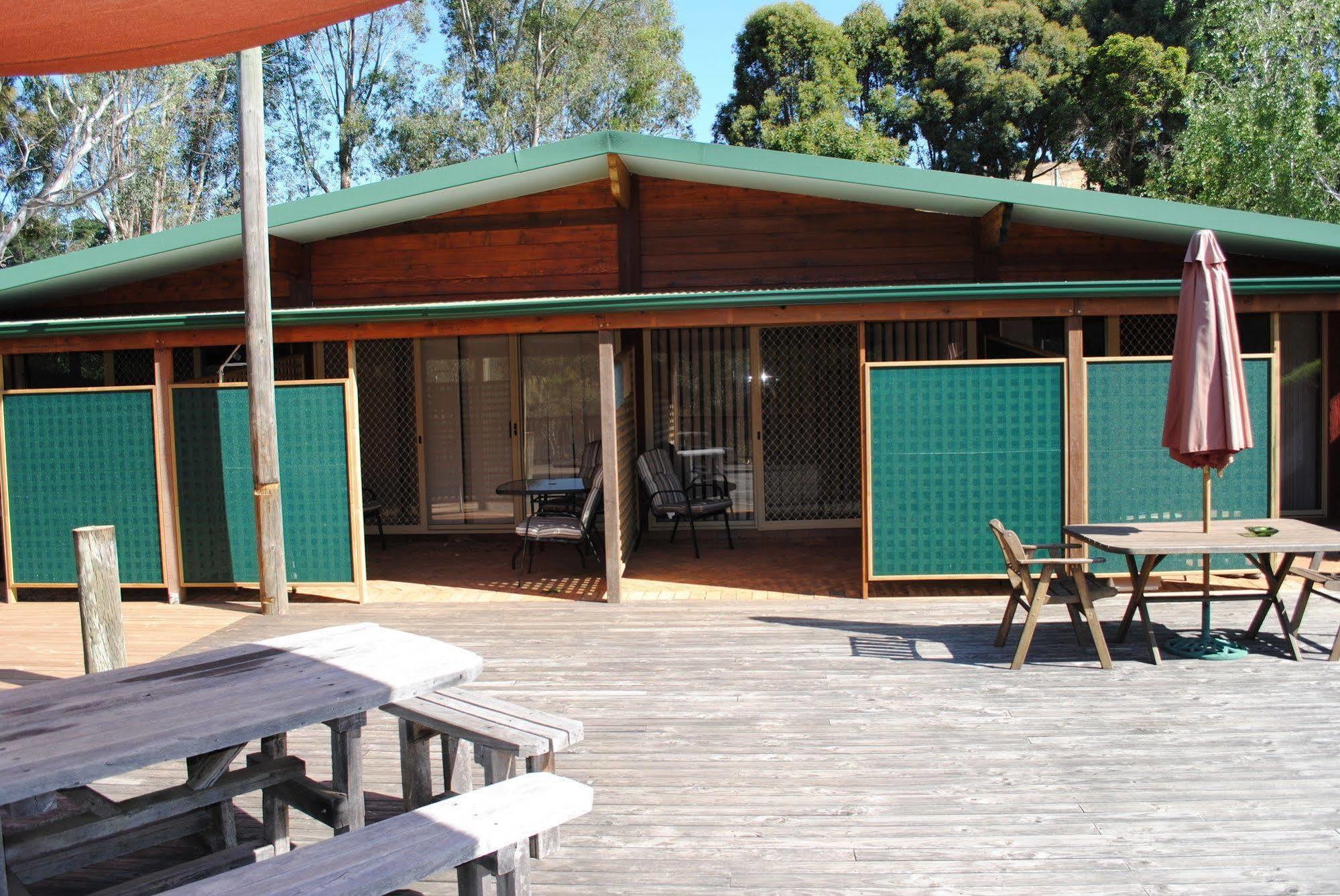 Tweed Valley Lodge Bridgetown Exterior photo